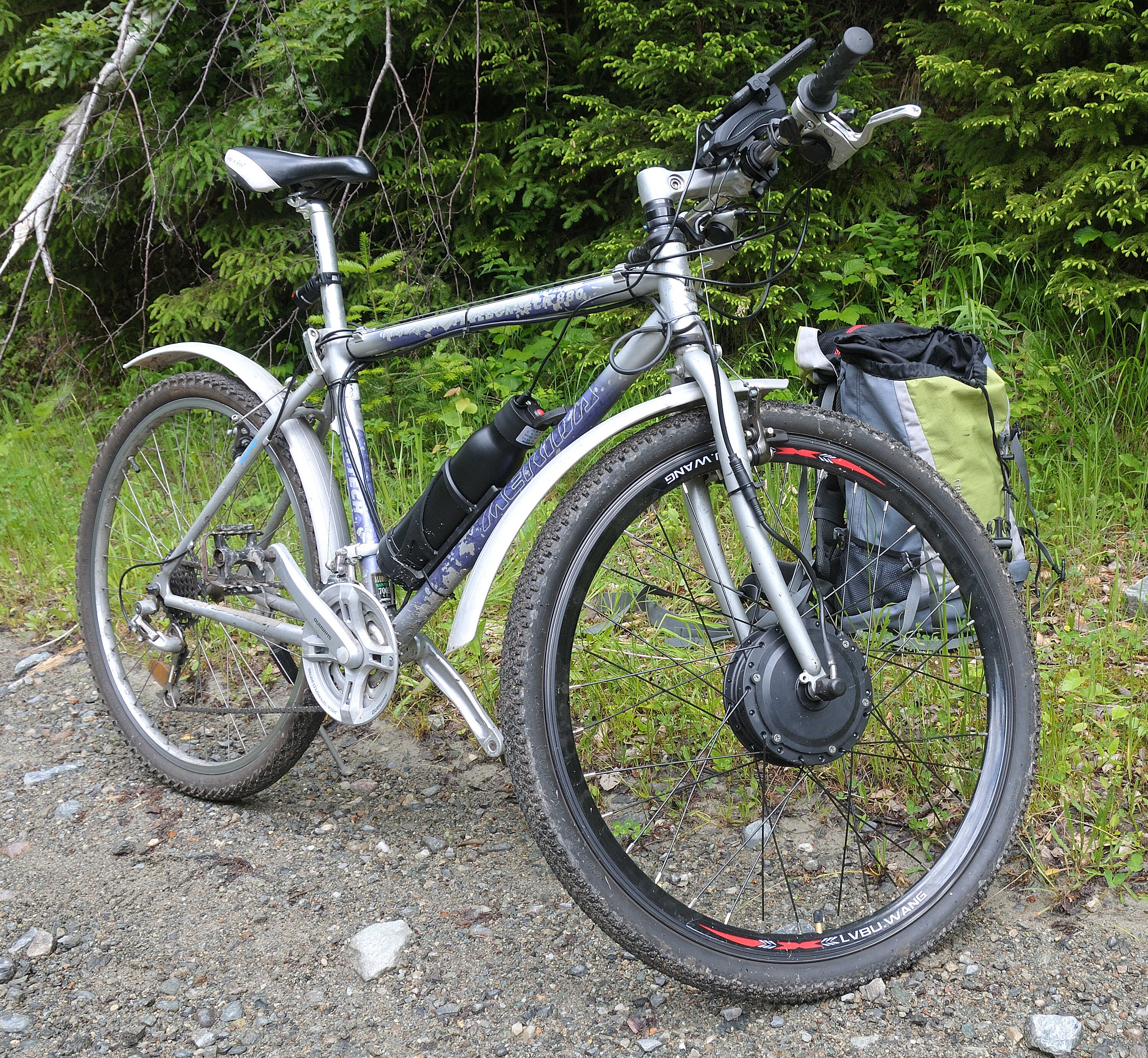 Bicicleta cu motor electric